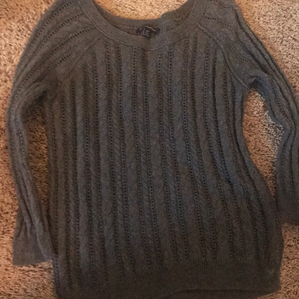 American Eagle sweater